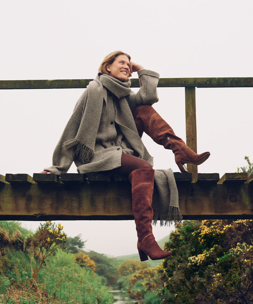 sury boots dark saddle suede