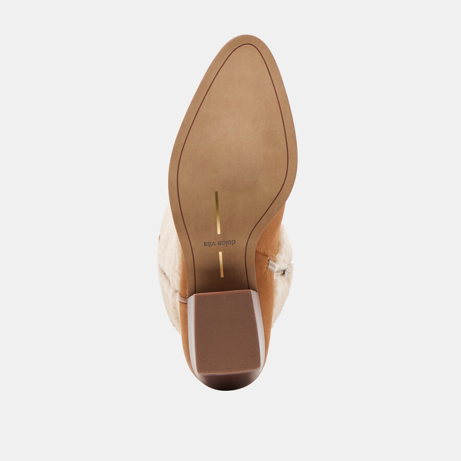 mykel plush boots caramel nubuck
