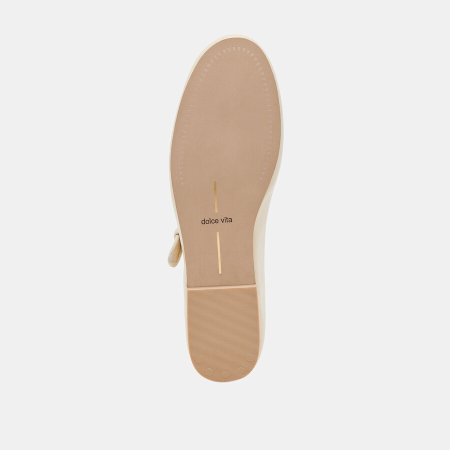 roslyn ballet flats creme leather