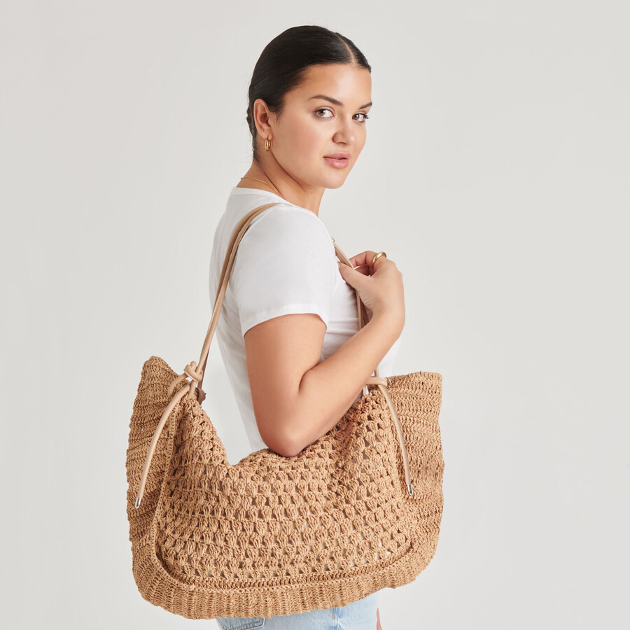 ravello tote natural raffia