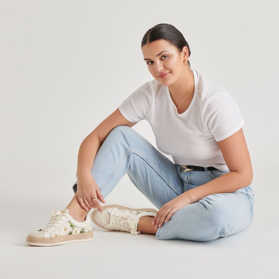 azalia sneakers white floral raffia